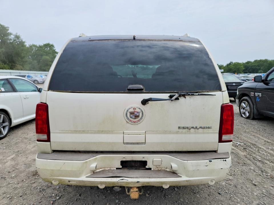 2005 Cadillac Escalade Luxury