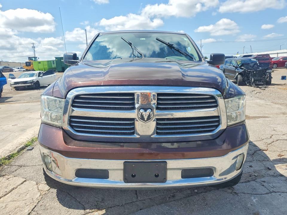 2015 Dodge RAM 1500 SLT
