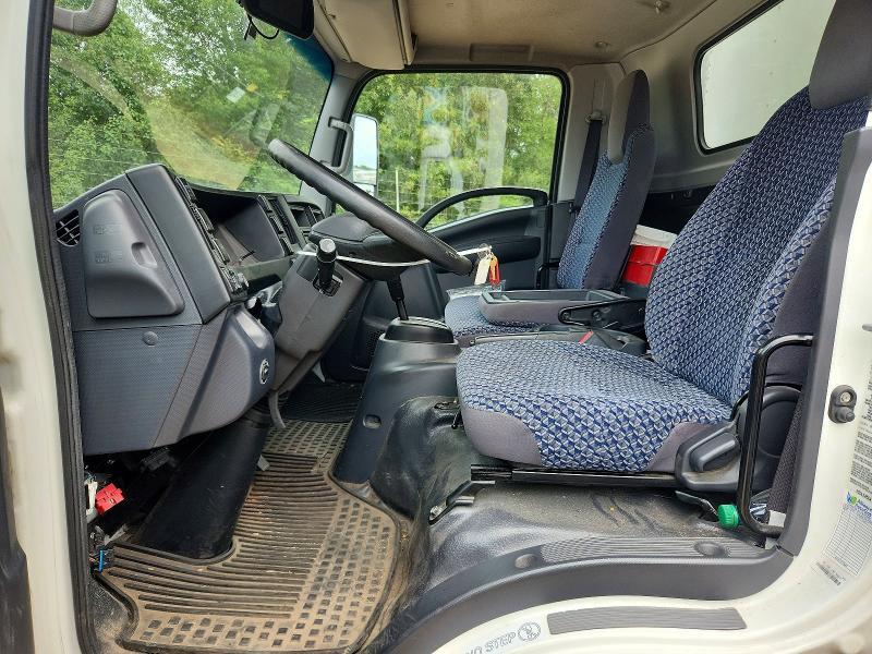 2023 Isuzu NPR HD BOX Truck