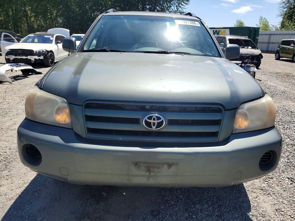 2005 Toyota Highlander Base