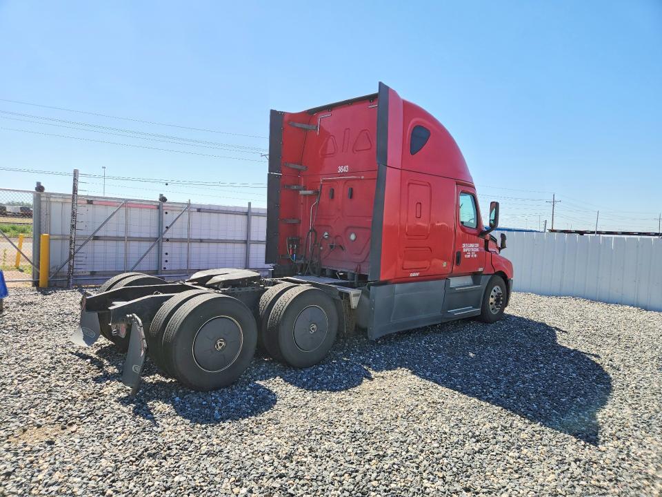 2019 Freightliner Cascadia 1-Semi Truck