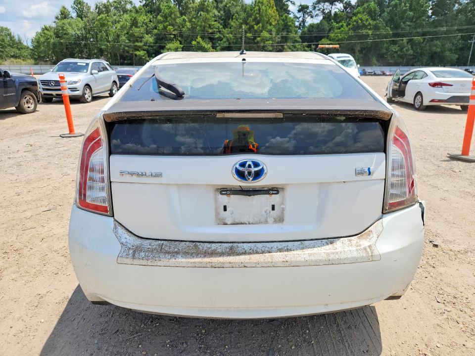 2014 Toyota Prius two