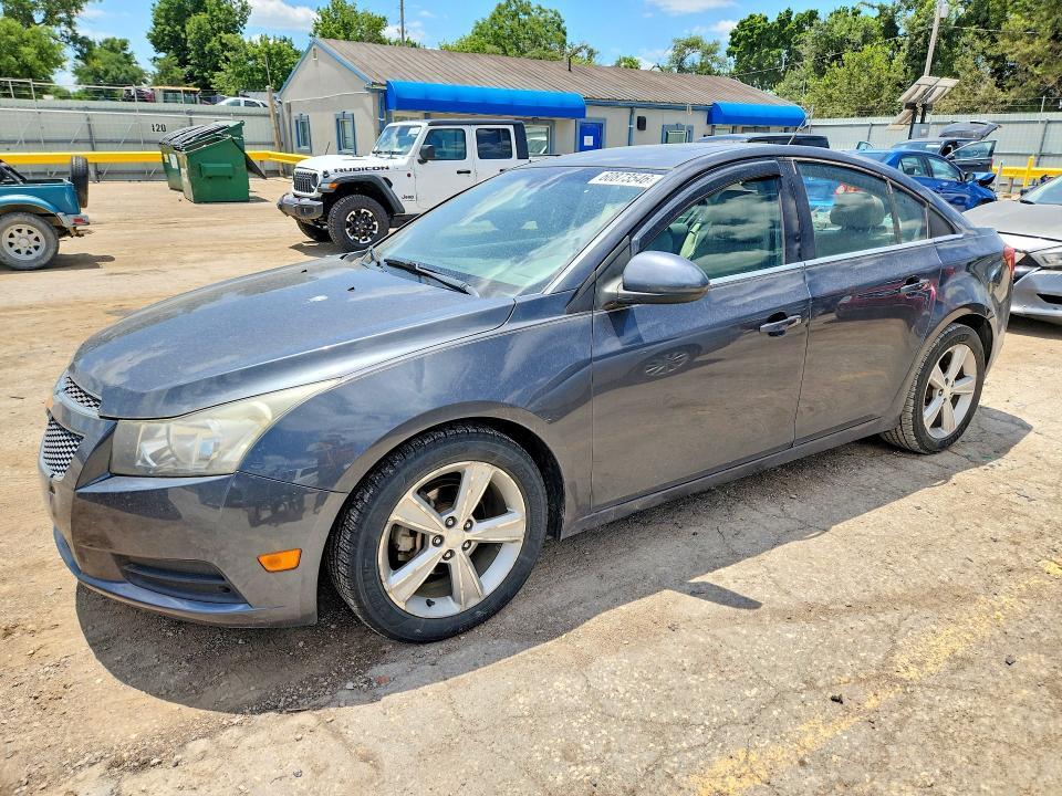 2013 Chev Cruze lt