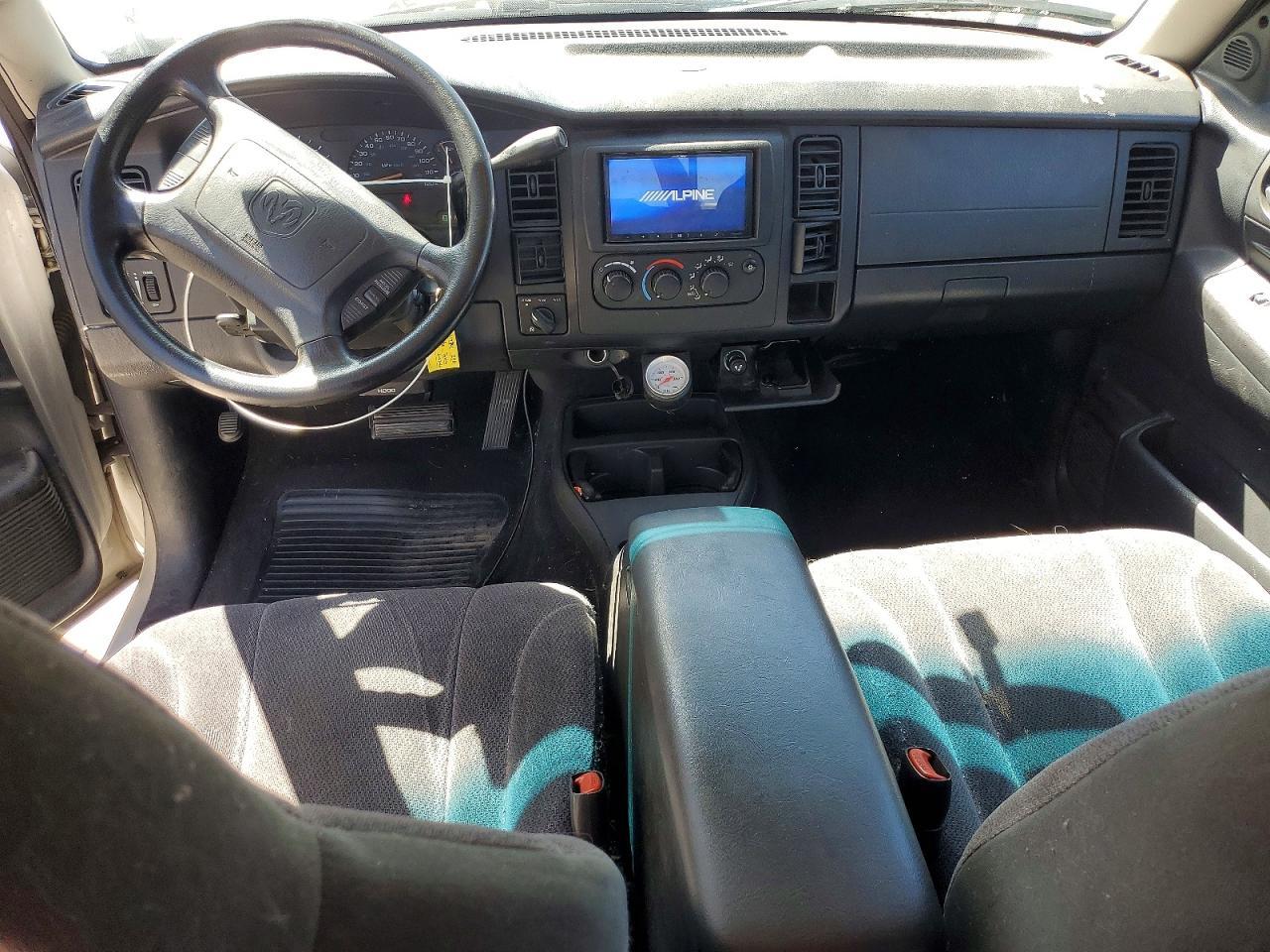 2001 Dodge Dakota Quattro