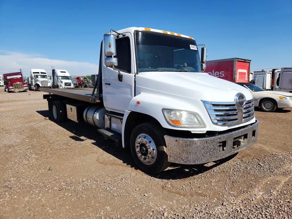 2010 Hino 258 268