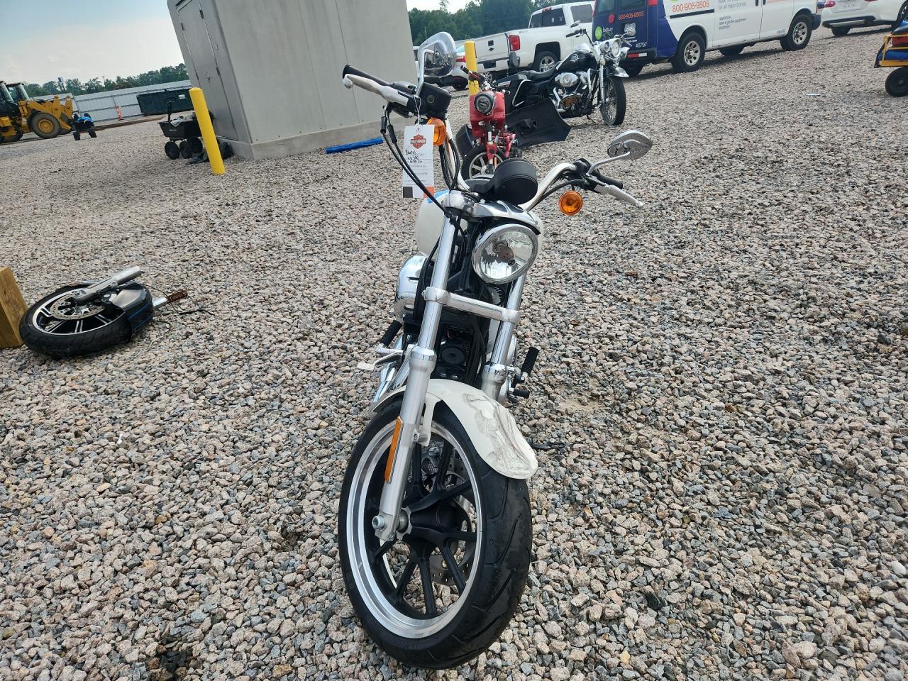2018 Harley-Davidson XL883 Superlow