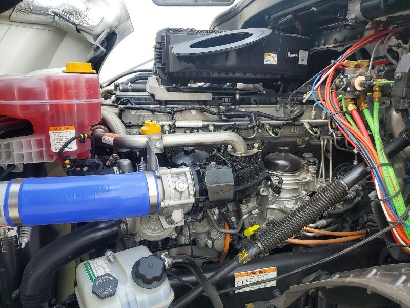 2024 Freightliner Cascadia RV
