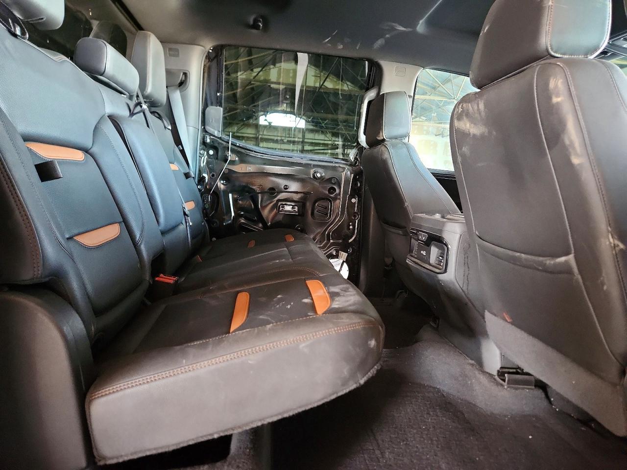 2023 GMC Sierra K1500 AT4