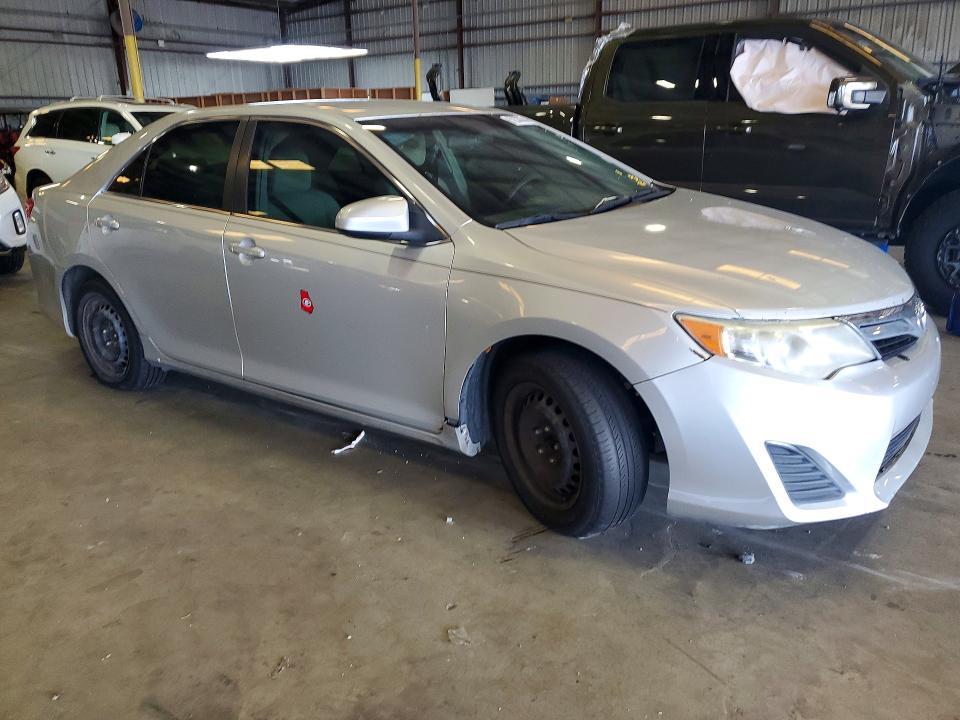 2012 Toyota Camry le