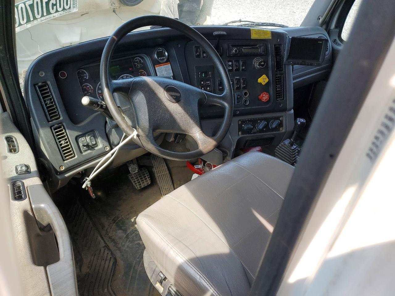 2017 Freightliner Business Class M2 Dump Truck