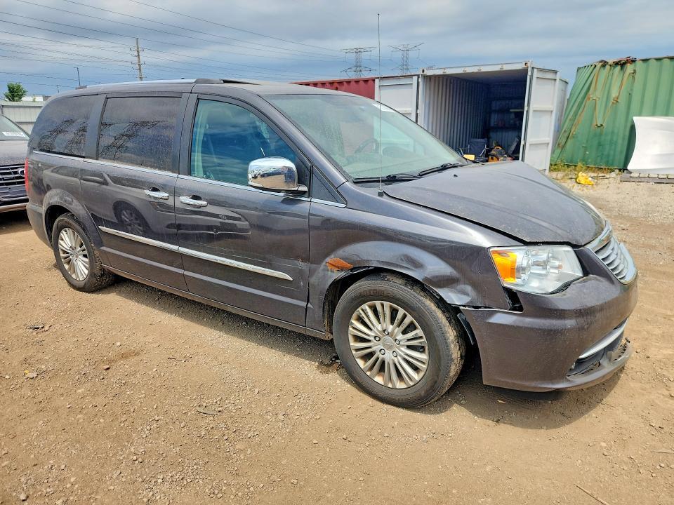 2015 Chrysler Town & Country Limited Platinum