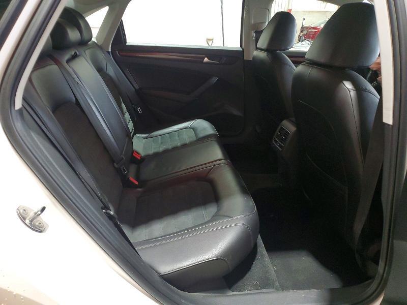 2013 Volkswagen Passat sel
