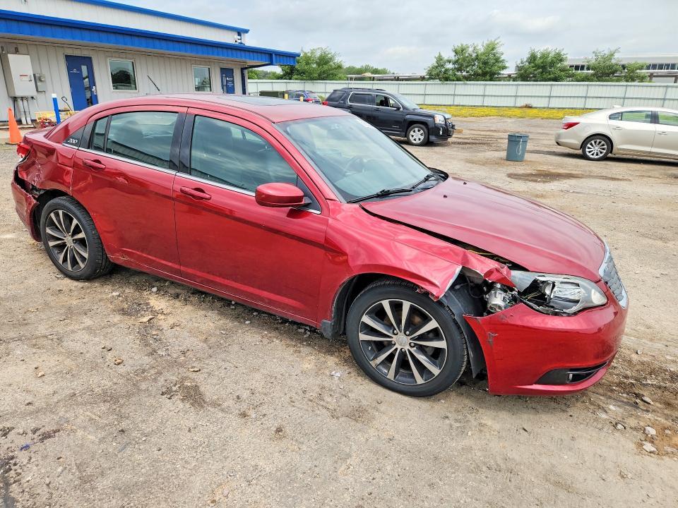 2011 Chrysler 200 s