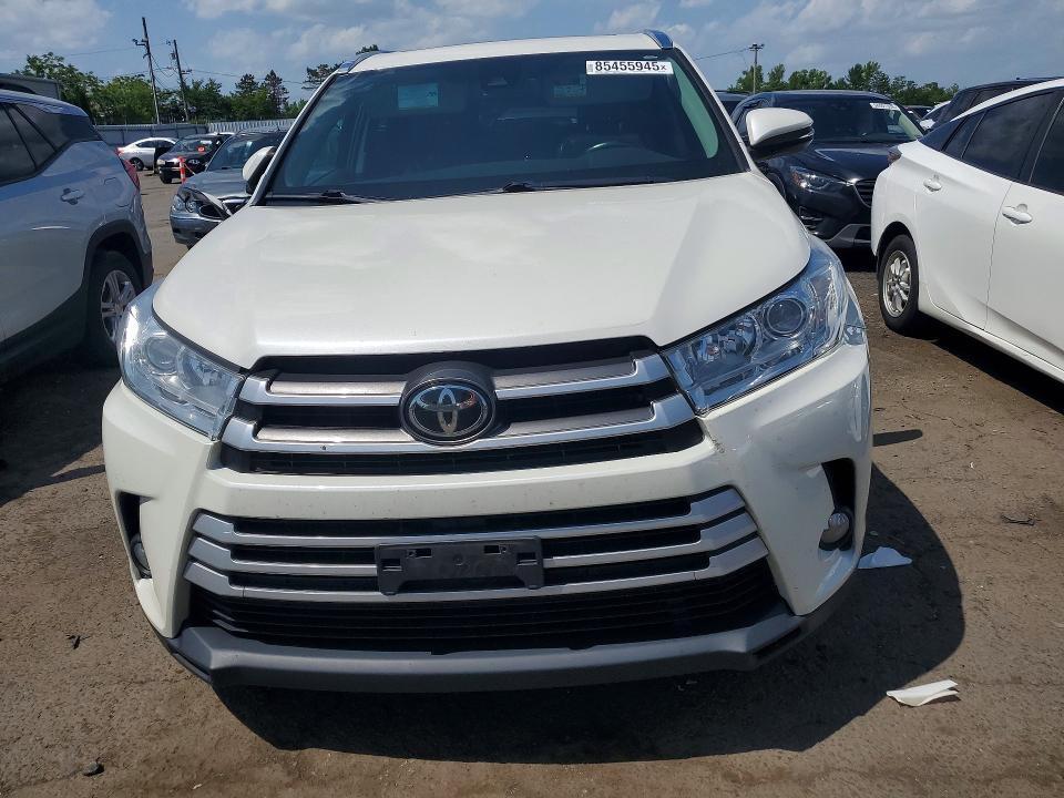 2019 Toyota Highlander xle