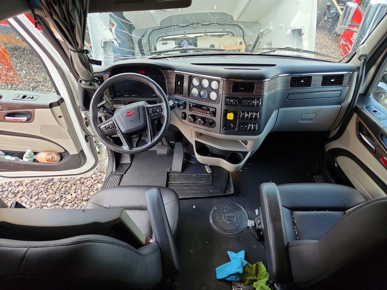 2026 Peterbilt 567 Semi Truck