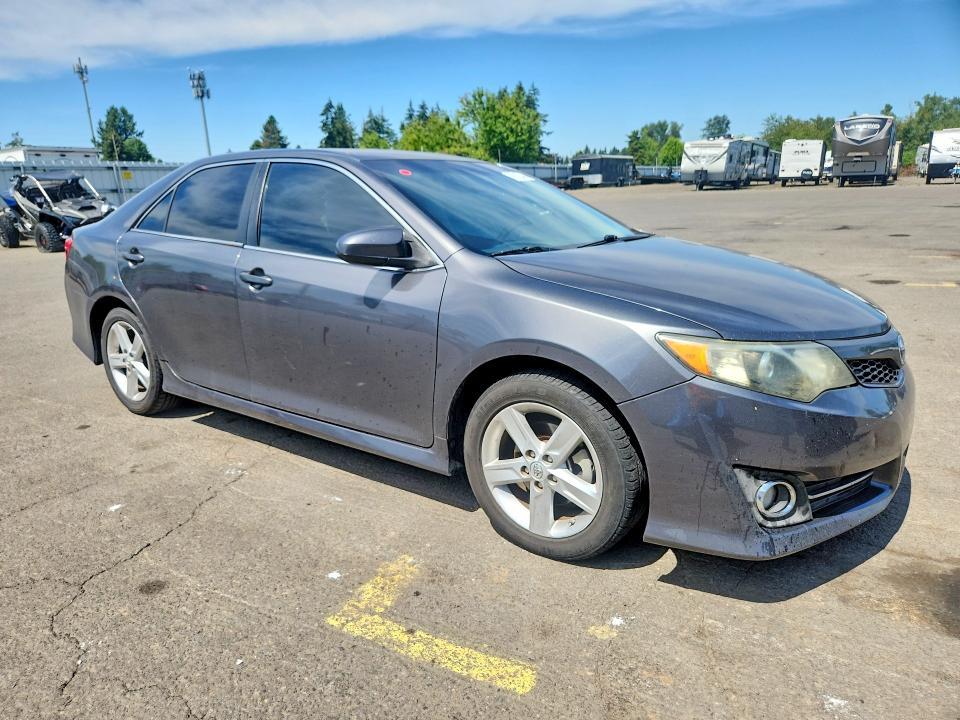 2014 Toyota Camry se