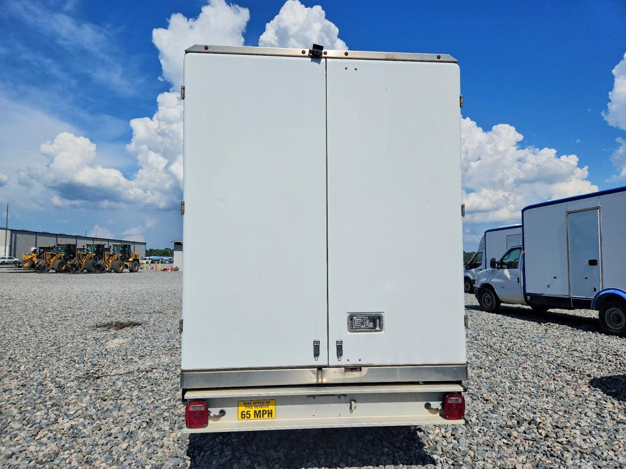 2023 Ford E350 Refrigerated BOX Truck