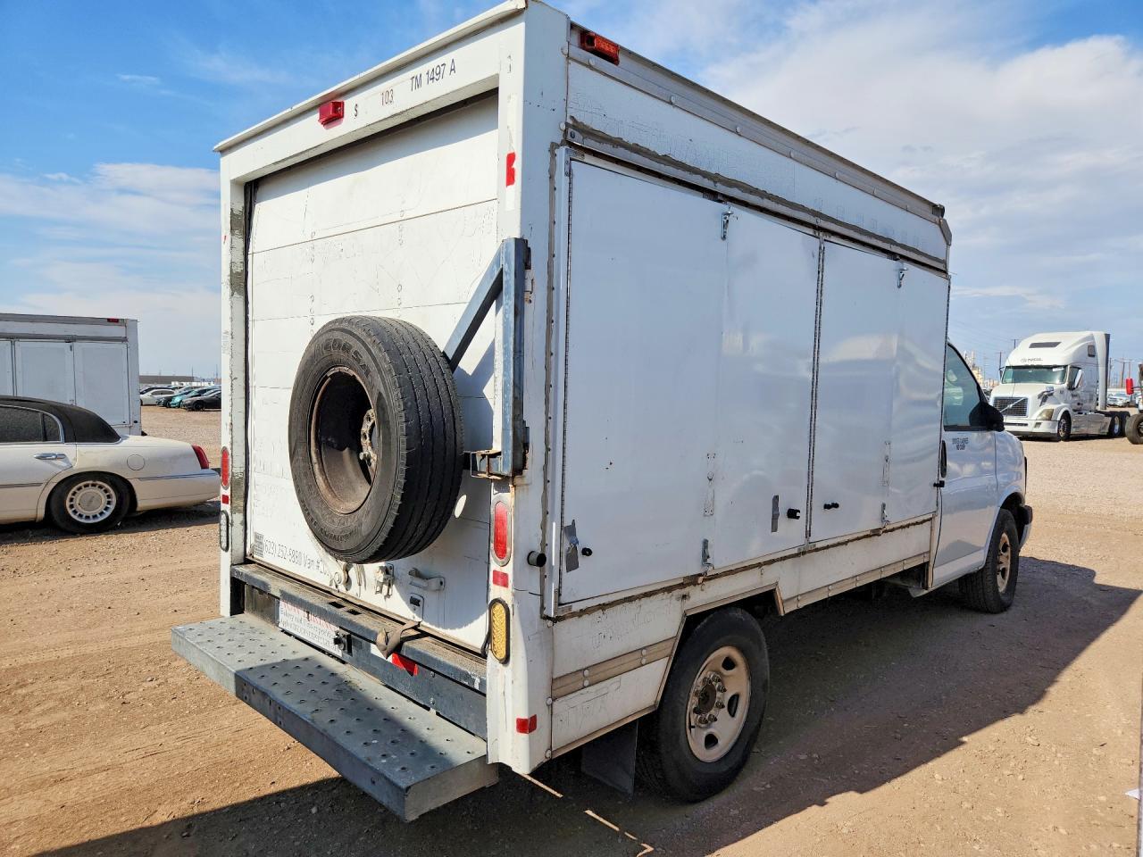 2007 GMC Savana Cutaway G3500