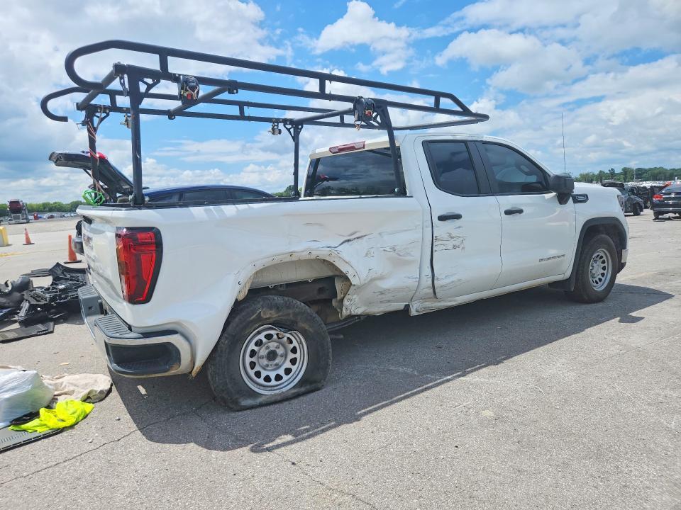2024 GMC Sierra C1500