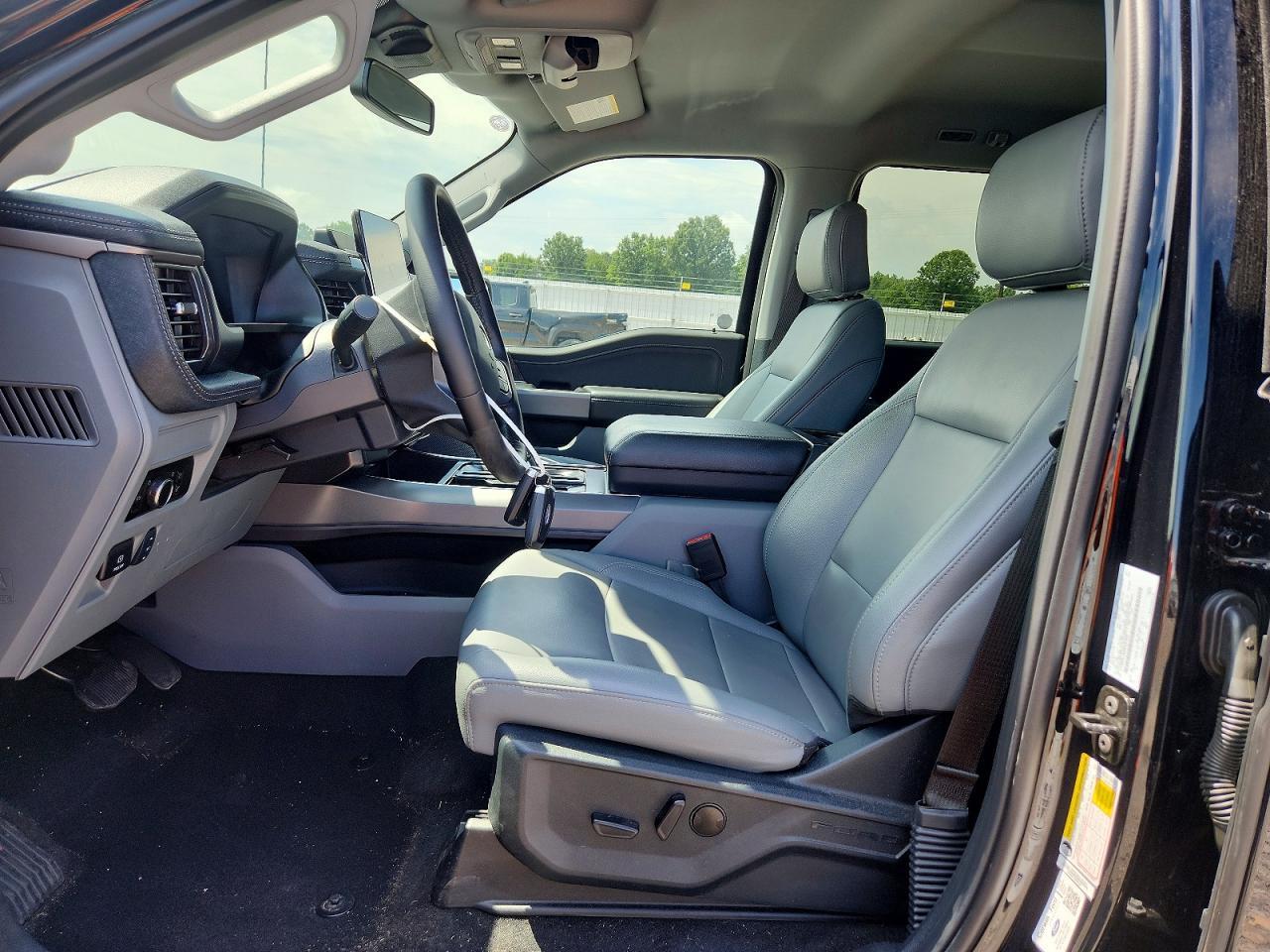 2025 Ford F150 Lightning XLT