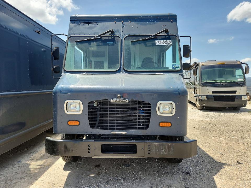 2020 Freightliner MT45 Chassis Delivery Truck