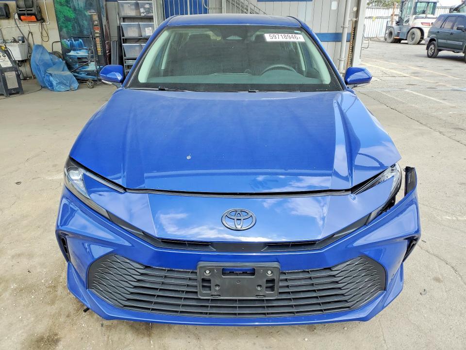 2026 Toyota Camry le
