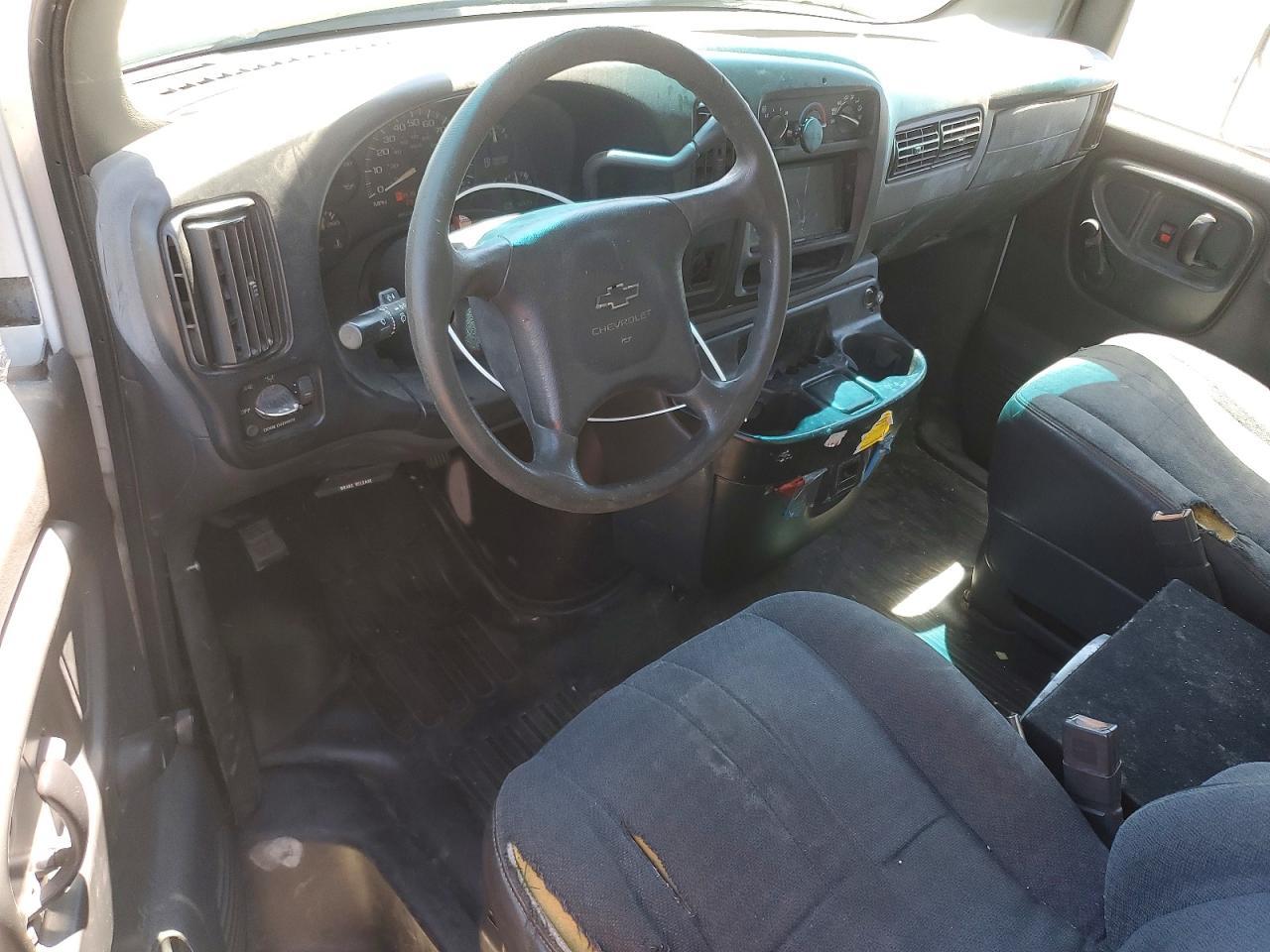 2002 Chevrolet Express Delivery Truck
