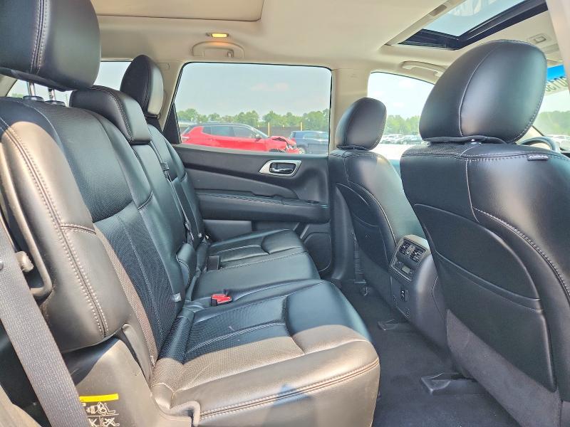 2016 Nissan Pathfinder Platinum