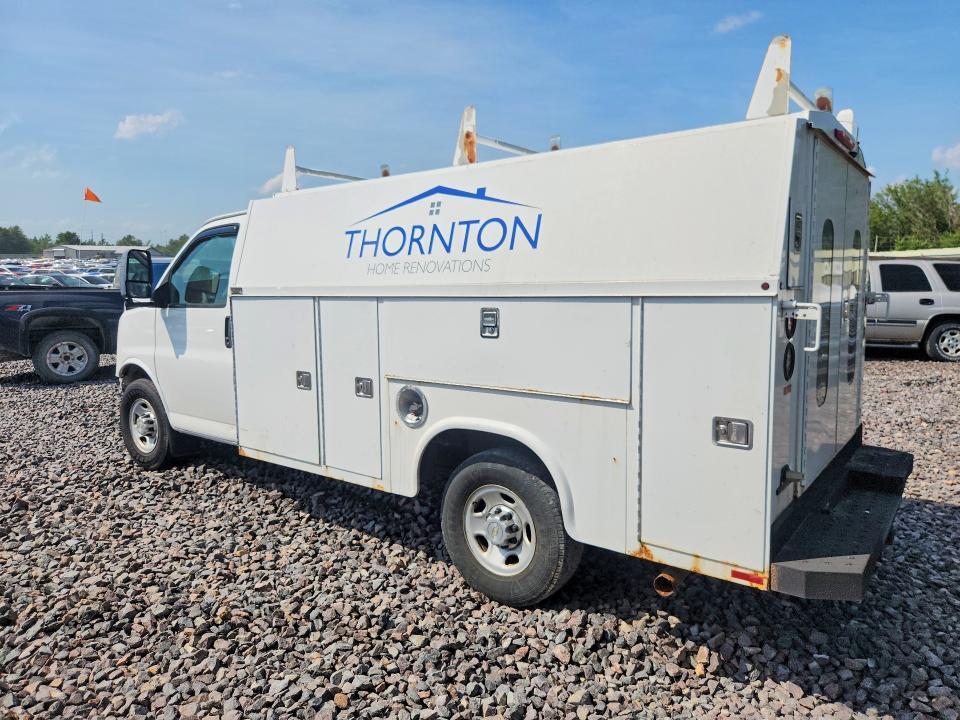 2011 Chevrolet Express Cutaway G3500