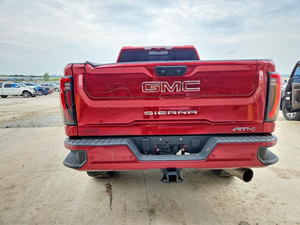 2025 GMC Sierra K2500 AT4