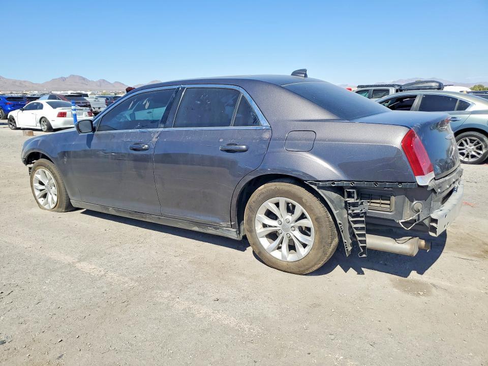 2016 Chrysler 300 Limited