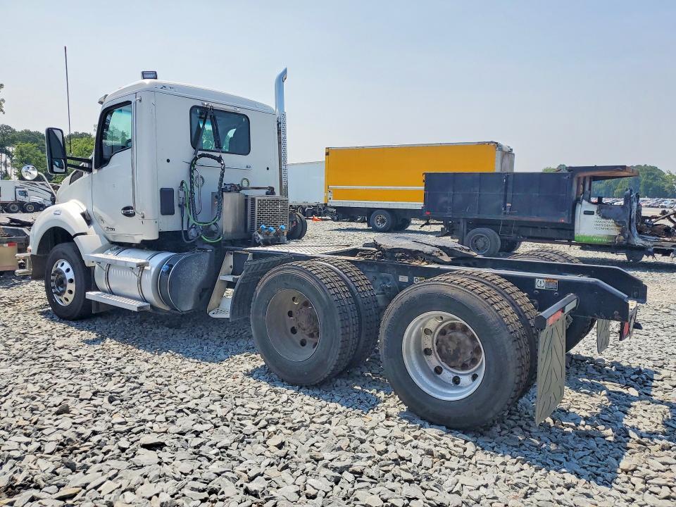2020 Kenworth T880-Semi Truck