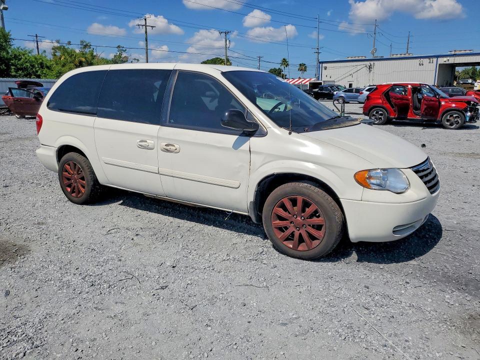 2007 Chrysler Town & Country lx