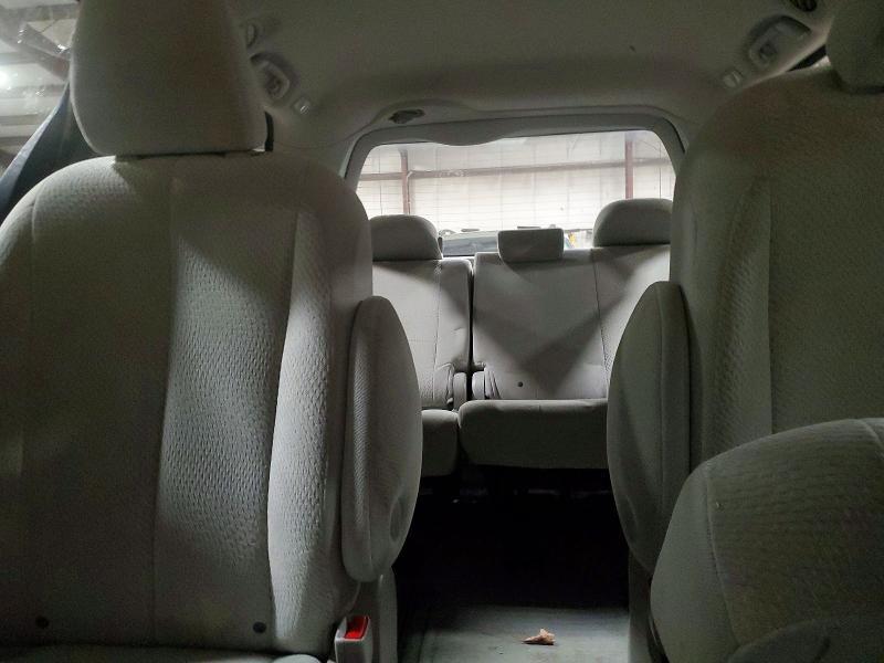 2013 Toyota Sienna le