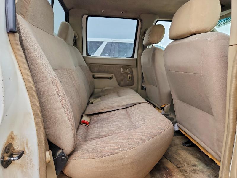 2000 Nissan Frontier XE