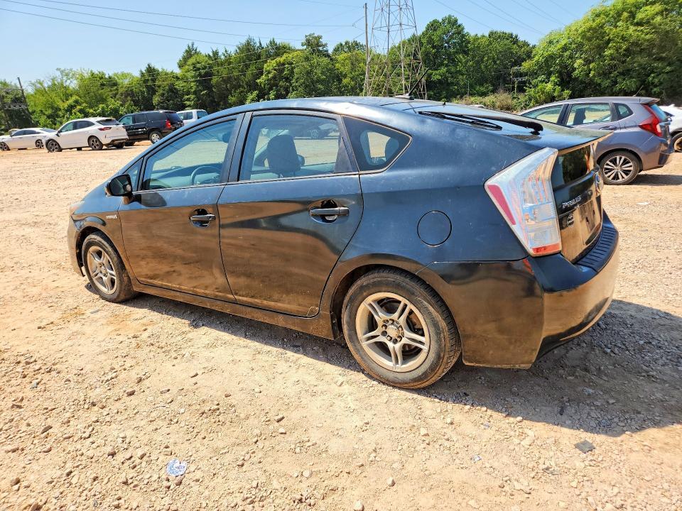 2010 Toyota Prius iii
