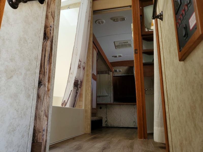 2013 Keystone BIG Sky Camper