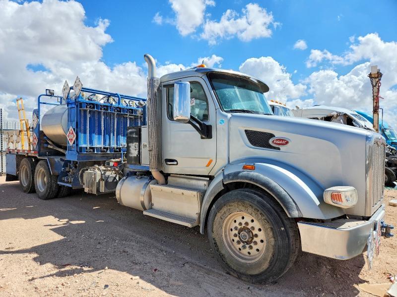 2016 Peterbilt 567 Fuel Truck
