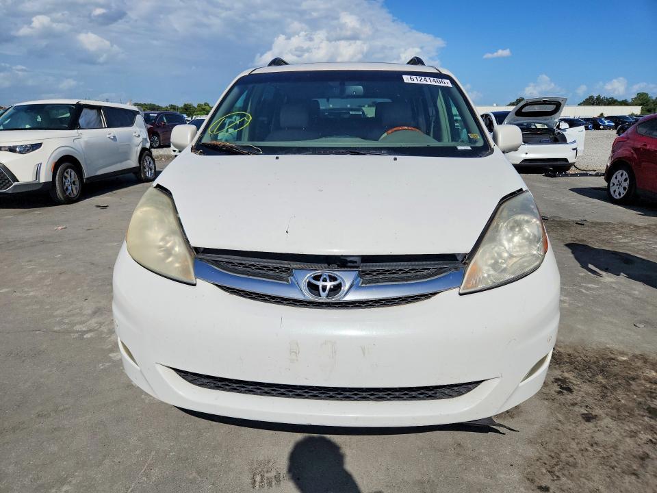 2007 Toyota Sienna xle Limited 7-passenger