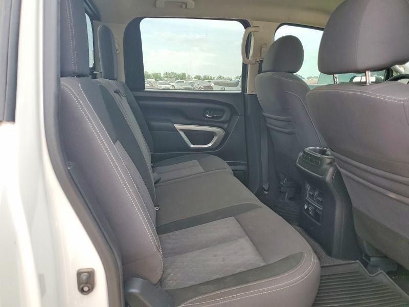 2020 Nissan Titan SV