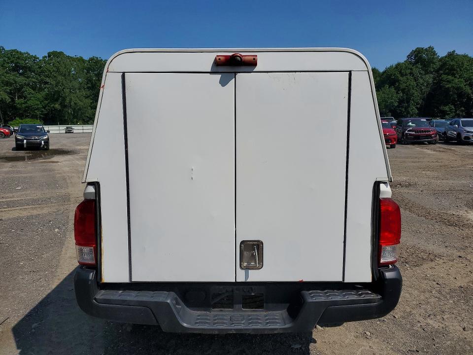 2016 Toyota Tacoma sr