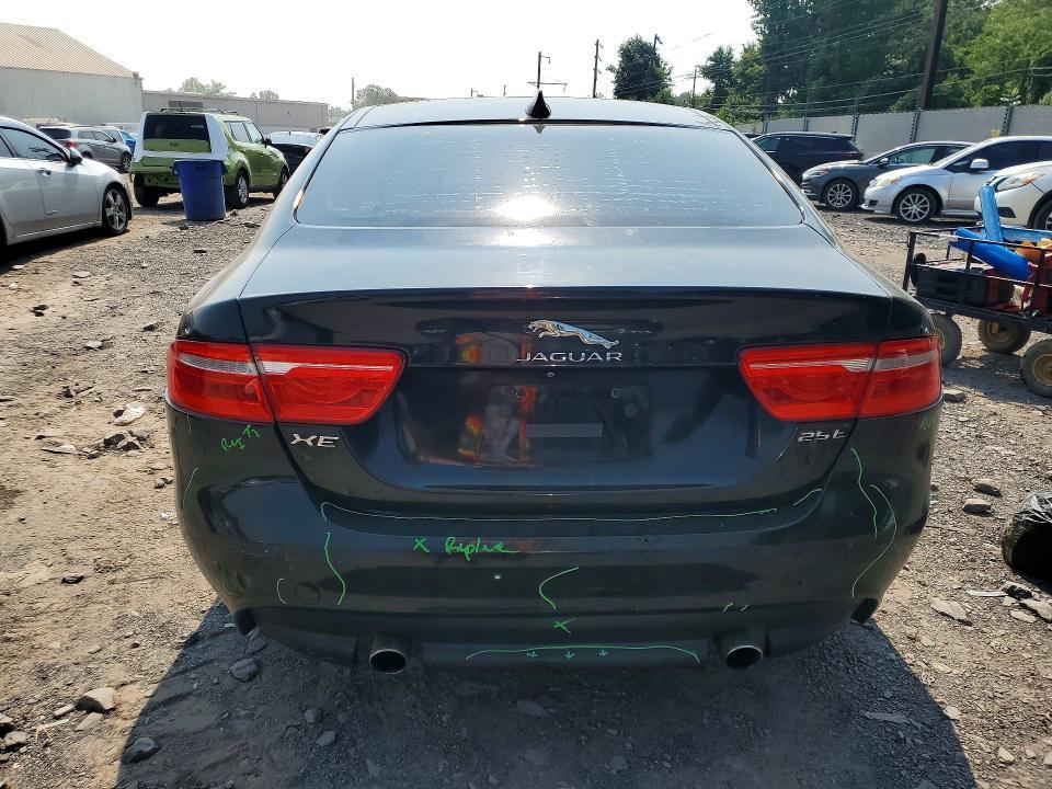 2017 Jaguar XE