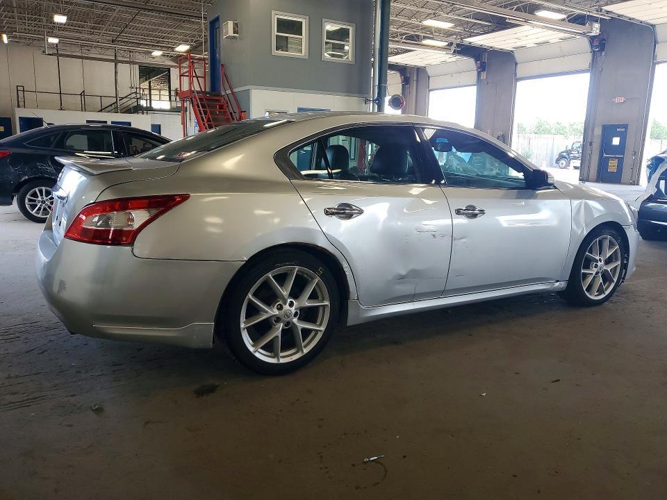 2009 Nissan Maxima