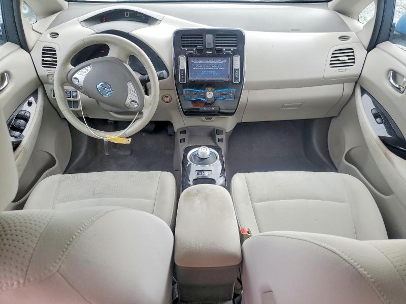2015 Nissan Leaf sv