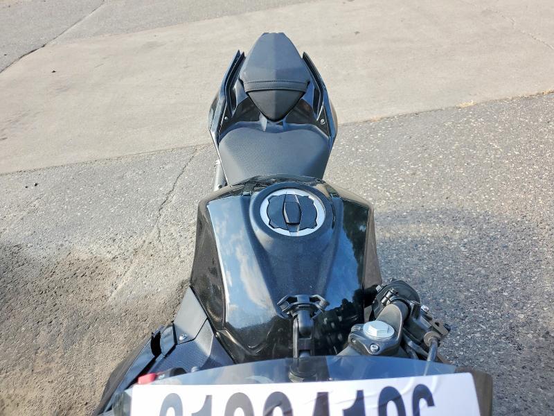 2021 Kawasaki EX400