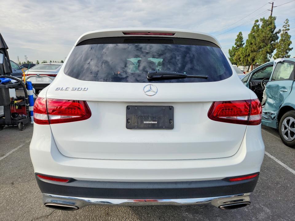 2016 Mercedes-Benz Glc 300