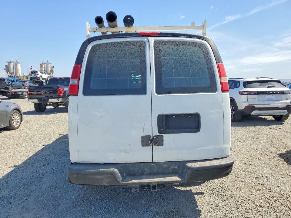2015 Chevrolet Express G2500