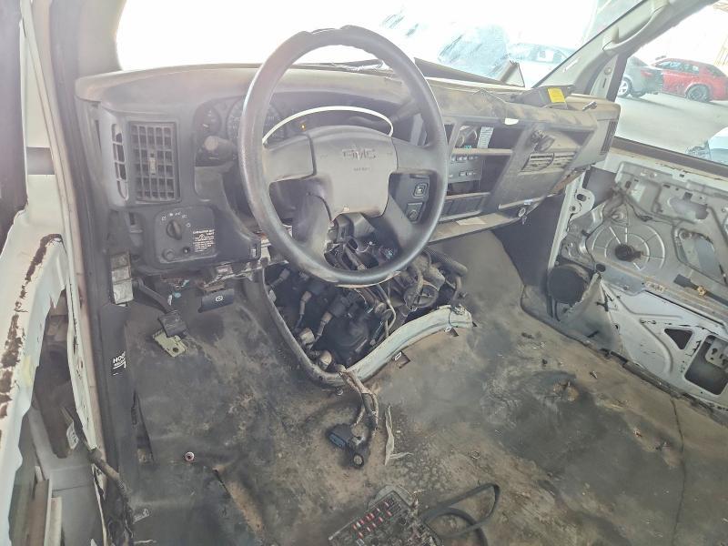 2007 GMC Savana Cutaway BOX Truck