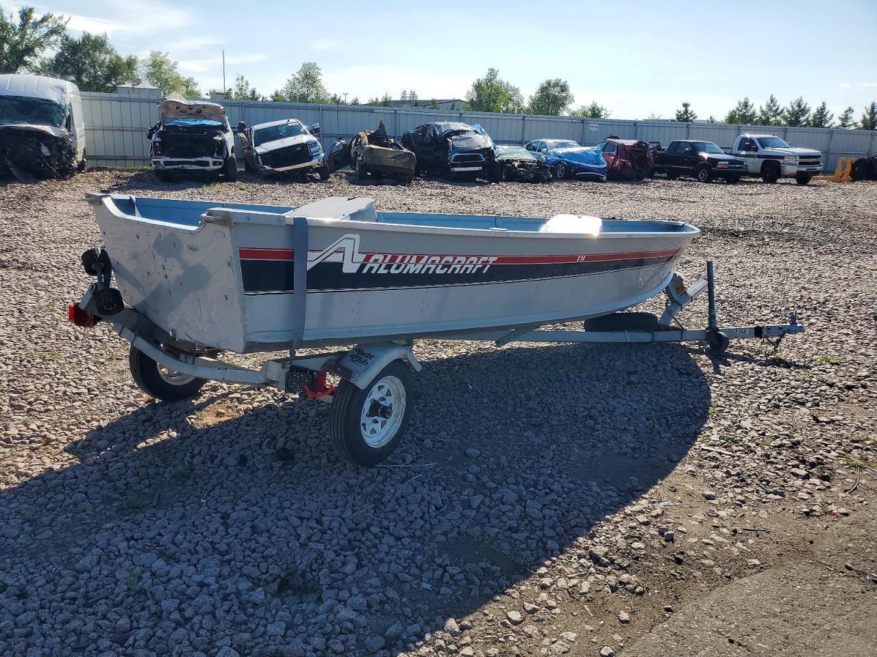 1991 Alumacraft V-14-20 Boat