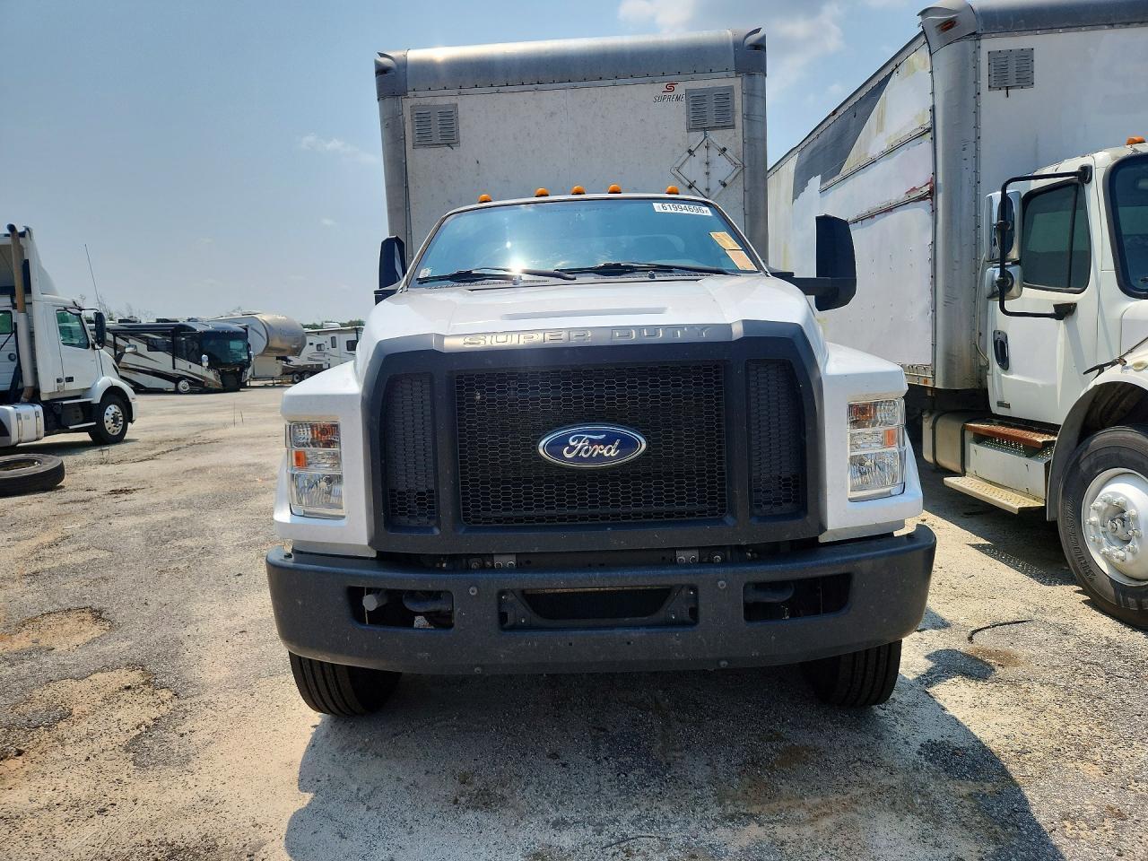 2019 Ford F750 Super Duty BOX Truck